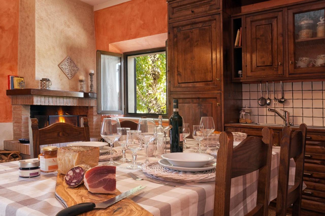 Agriturismo San Marcello Кастільйоне-д'Орчія Екстер'єр фото